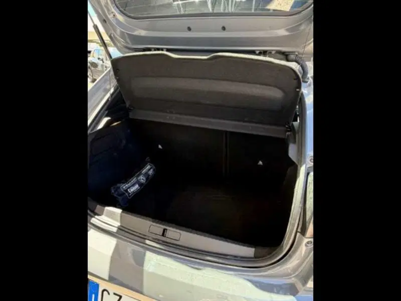 Peugeot 208 usata a Caltanissetta (9)