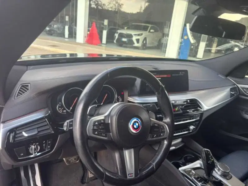 BMW Serie 6 Gran Turismo usata a Caltanissetta (10)