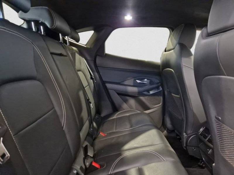 Jaguar E-Pace usata a Livorno (18)