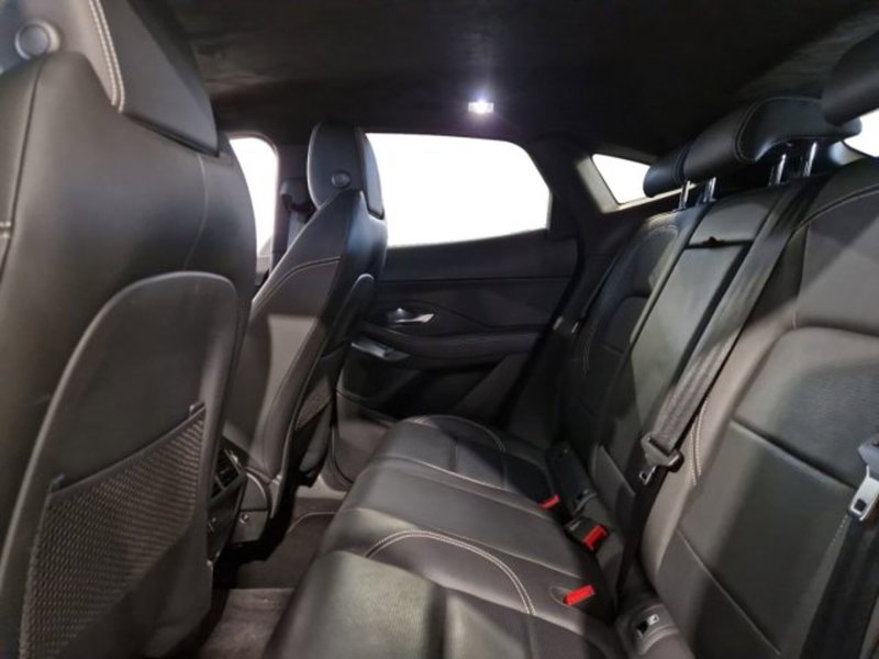 Jaguar E-Pace usata a Livorno (6)