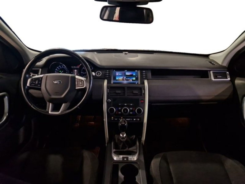 Land Rover Discovery Sport usata a Livorno (11)