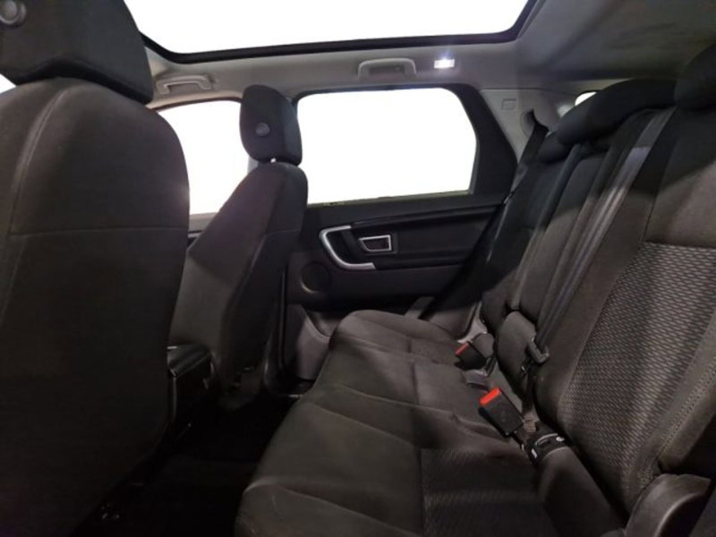 Land Rover Discovery Sport usata a Livorno (17)