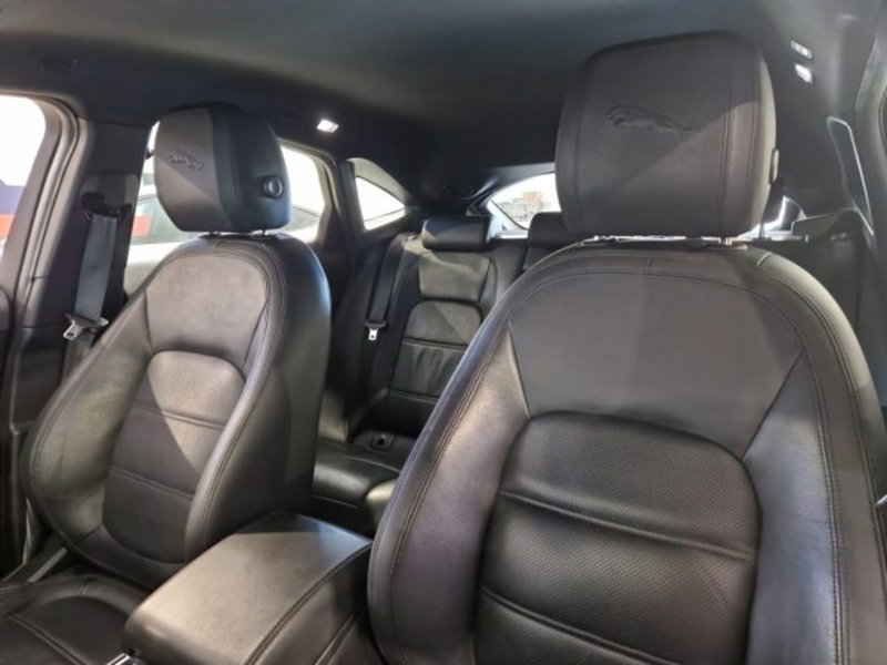 Jaguar E-Pace usata a Livorno (15)