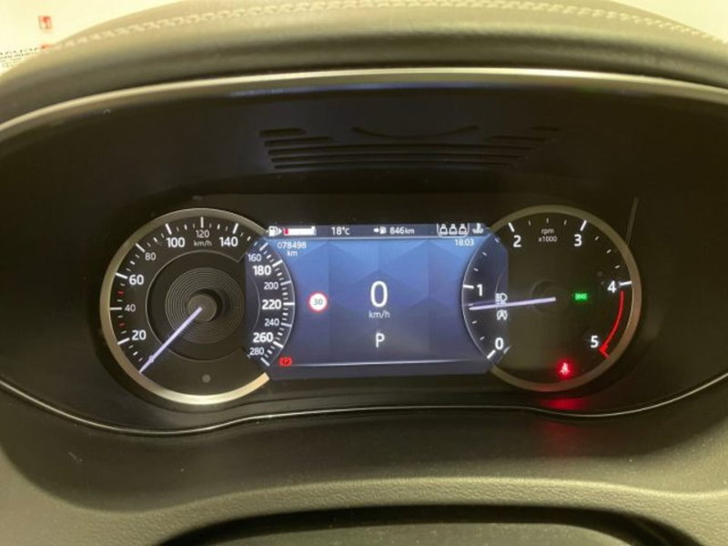 Jaguar E-Pace usata a Livorno (12)