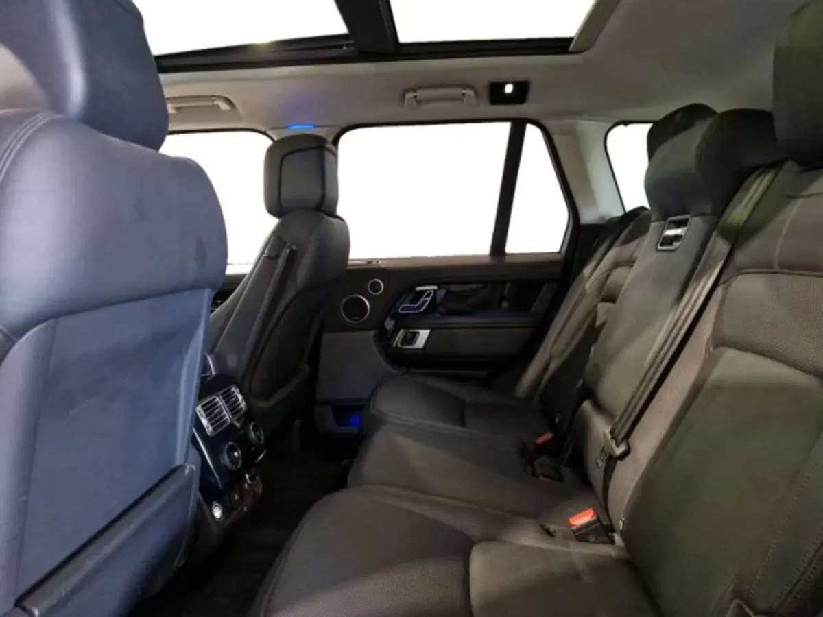 Land Rover Range Rover usata a Livorno (16)