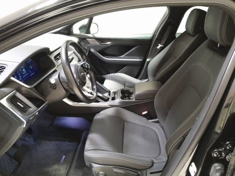 Jaguar I-Pace usata a Livorno (14)