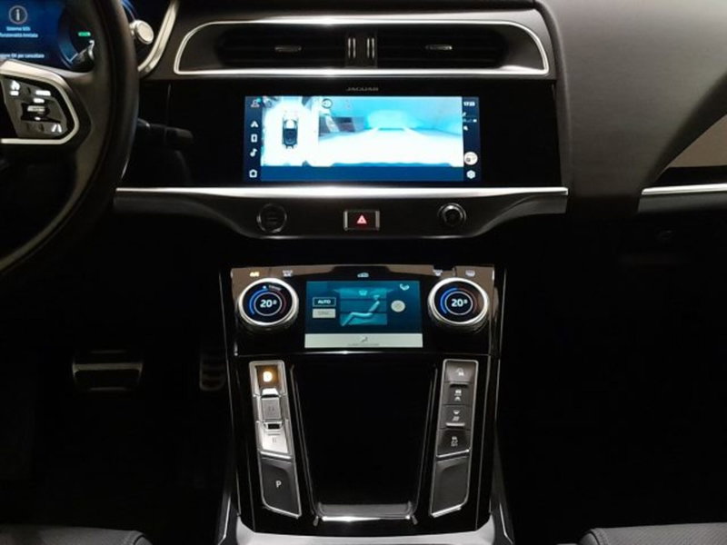 Jaguar I-Pace usata a Livorno (15)