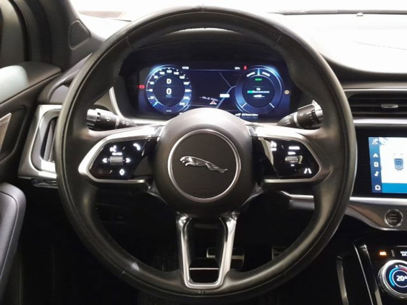 Jaguar I-Pace usata a Livorno (16)