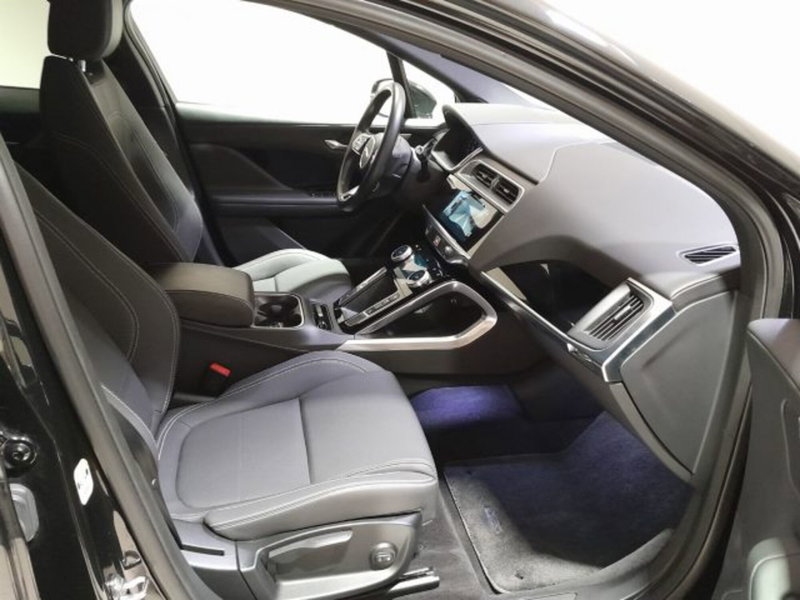 Jaguar I-Pace usata a Livorno (4)
