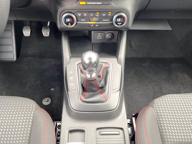 Ford Focus usata a Milano (16)