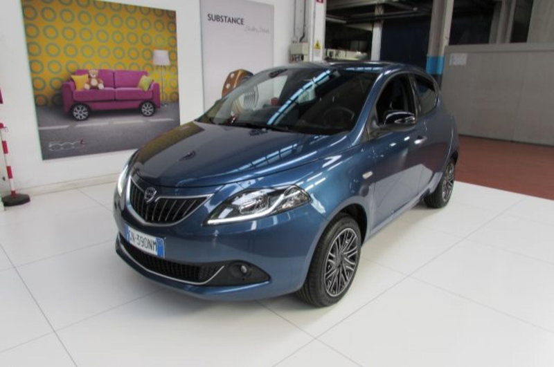 Lancia Ypsilon usata a Milano