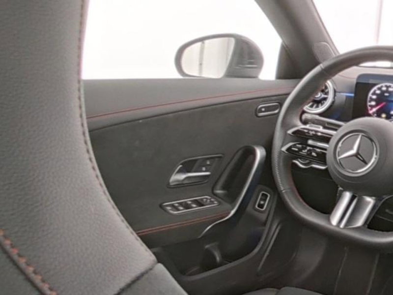 Mercedes-Benz CLA usata a Milano (7)