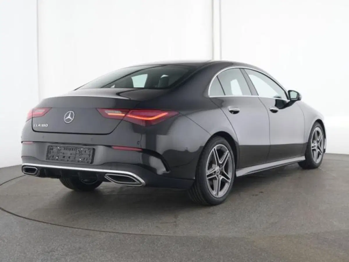 Mercedes-Benz CLA usata a Milano (2)