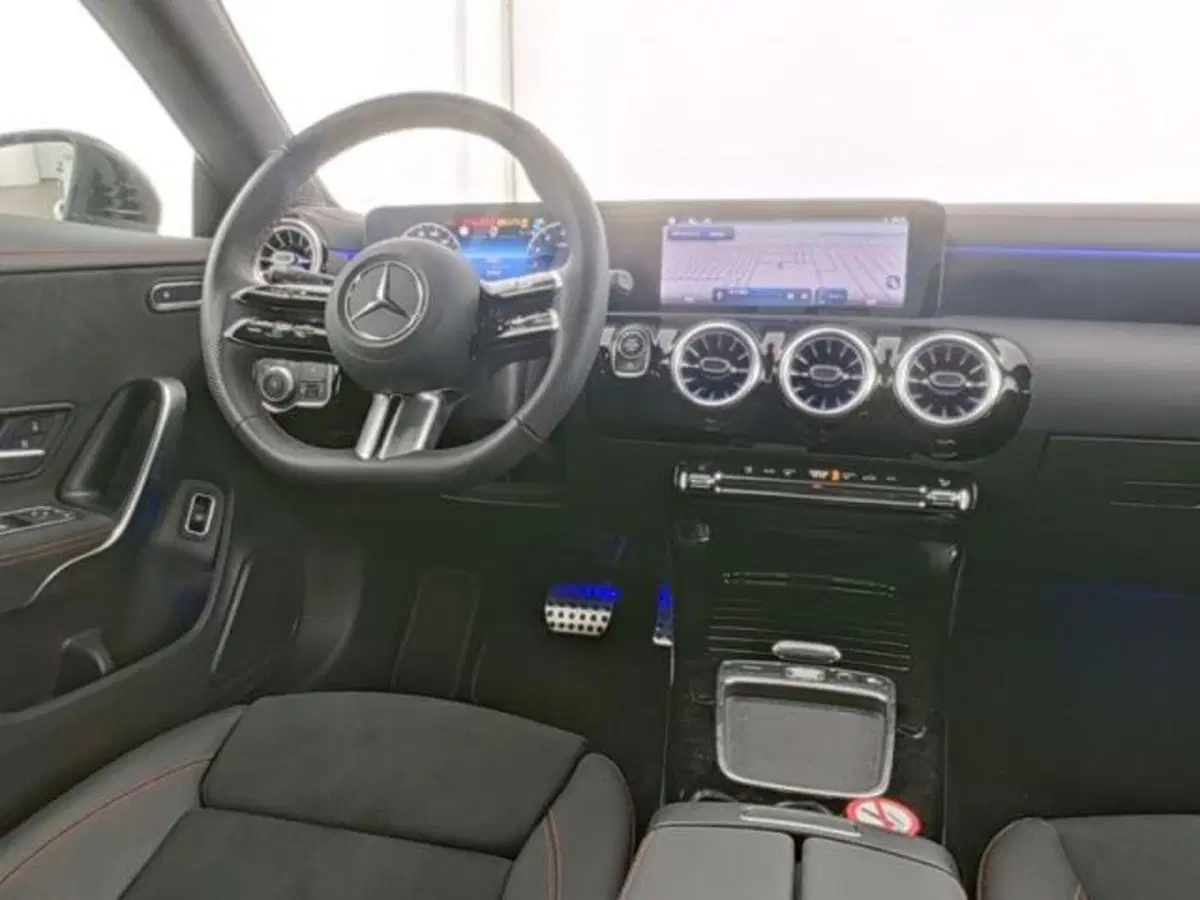 Mercedes-Benz CLA usata a Milano (5)