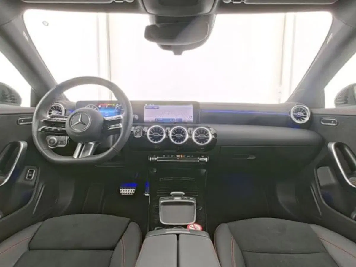 Mercedes-Benz CLA usata a Milano (8)