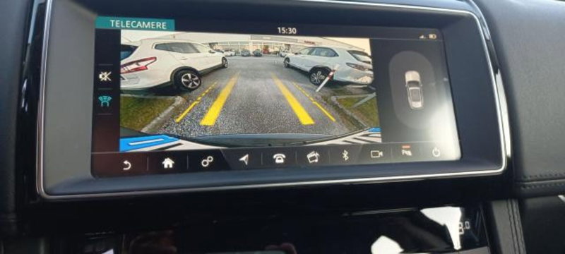 Jaguar F-Pace usata a Udine (16)