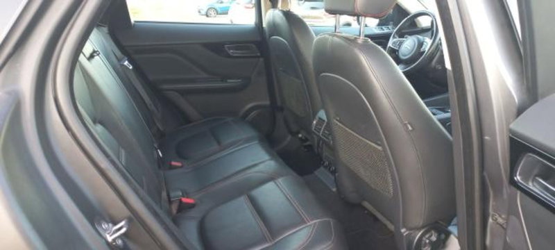 Jaguar F-Pace usata a Udine (9)