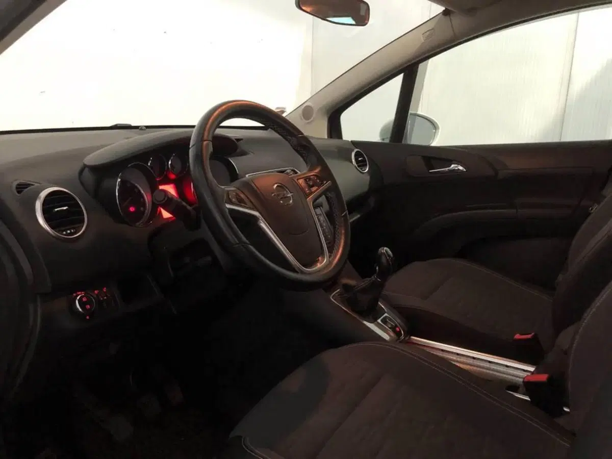 Opel Meriva usata a Torino (10)