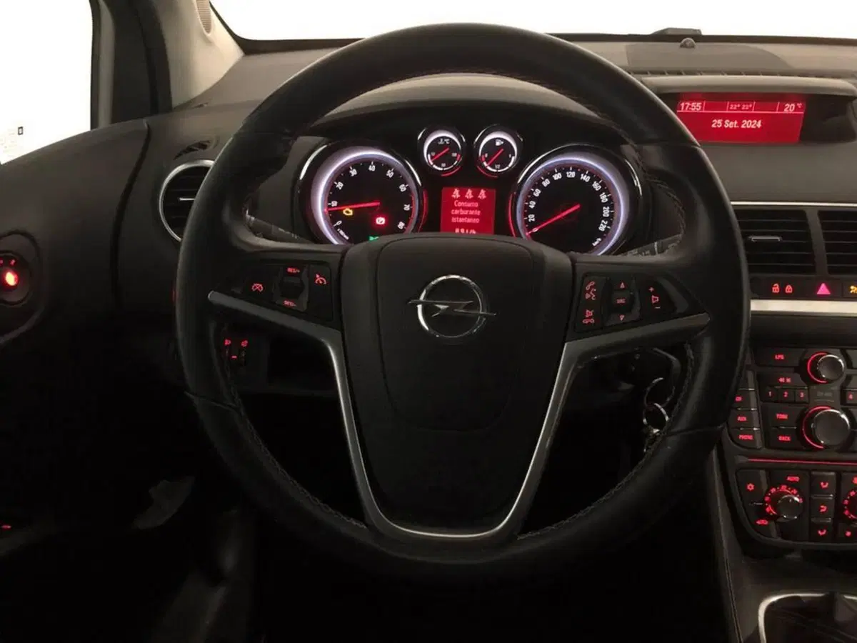 Opel Meriva usata a Torino (7)