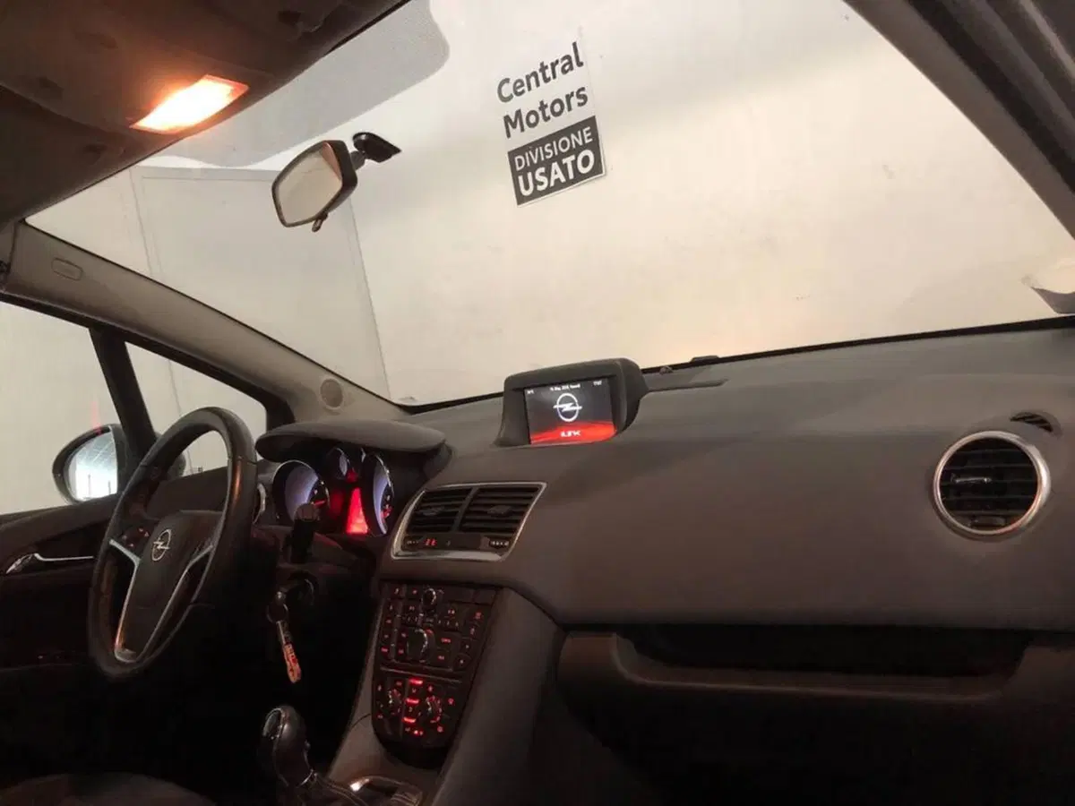 Opel Meriva usata a Torino (9)