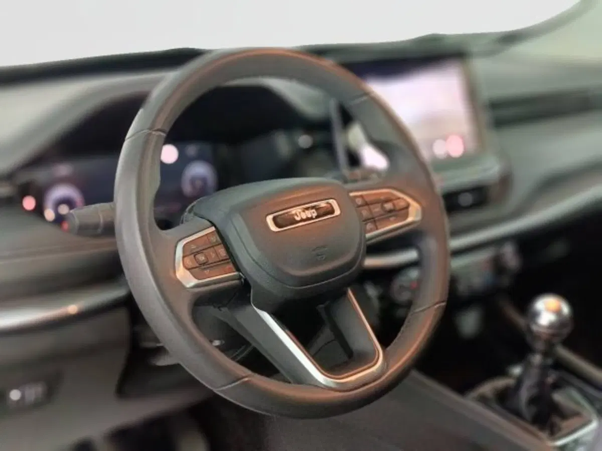 Jeep Compass usata a Teramo (19)