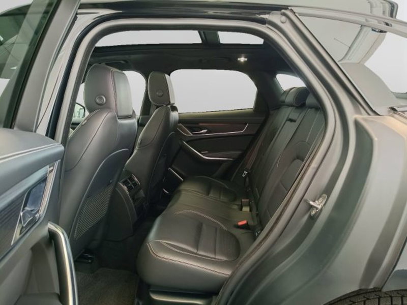 Jaguar F-Pace usata a Teramo (9)