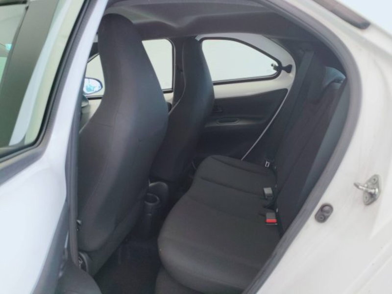 Toyota Aygo X usata a Teramo (13)