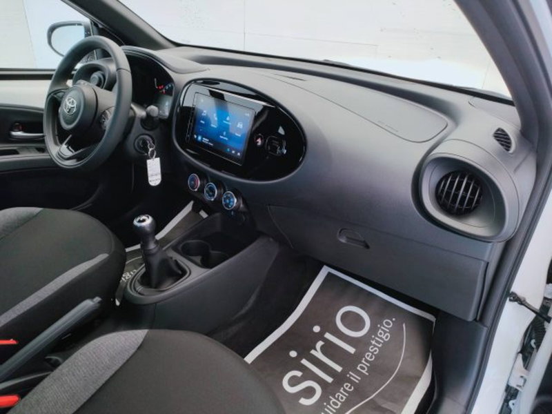 Toyota Aygo X usata a Teramo (14)