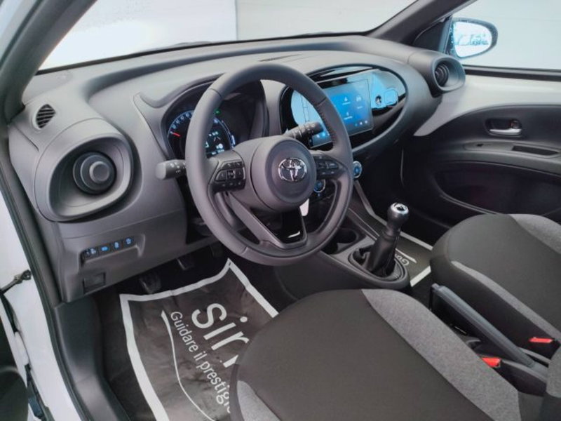 Toyota Aygo X usata a Teramo (16)