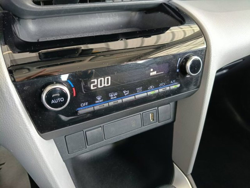 Toyota Yaris Cross usata a Teramo (14)