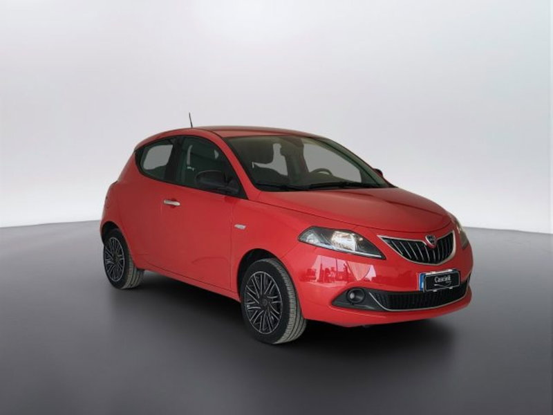 Lancia Ypsilon usata a Teramo (3)