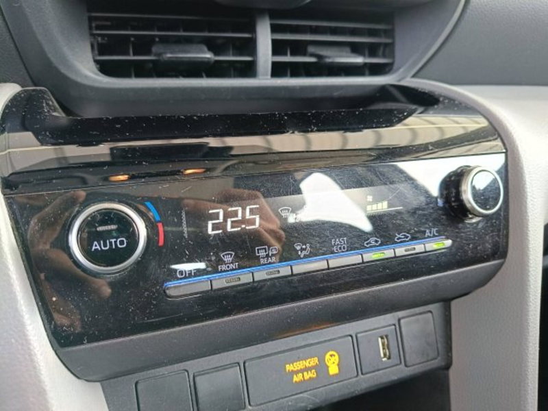 Toyota Yaris Cross usata a Teramo (16)