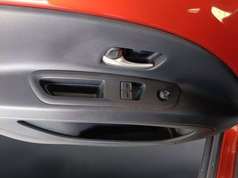 Toyota Aygo X usata a Teramo (18)