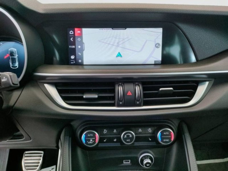 Alfa Romeo Stelvio usata a Teramo (17)