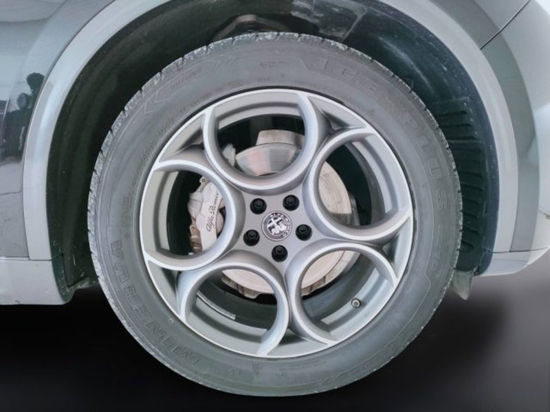 Alfa Romeo Stelvio usata a Teramo (9)