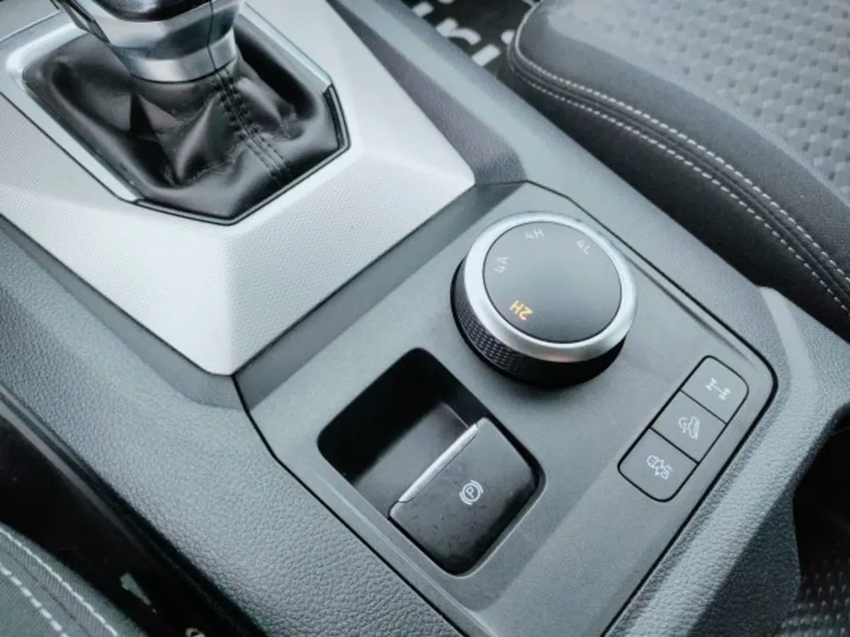 Volkswagen Amarok usata a Teramo (14)