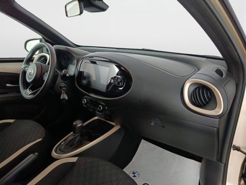 Toyota Aygo X usata a Teramo (10)