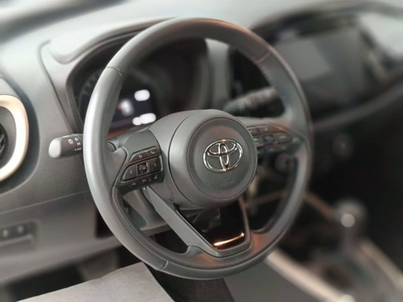 Toyota Aygo X usata a Teramo (16)