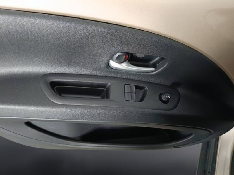 Toyota Aygo X usata a Teramo (18)