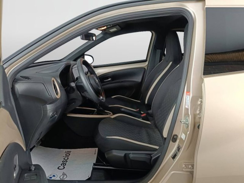 Toyota Aygo X usata a Teramo (8)