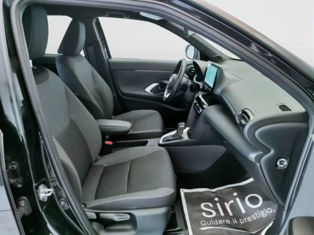 Toyota Yaris Cross usata a Teramo (13)