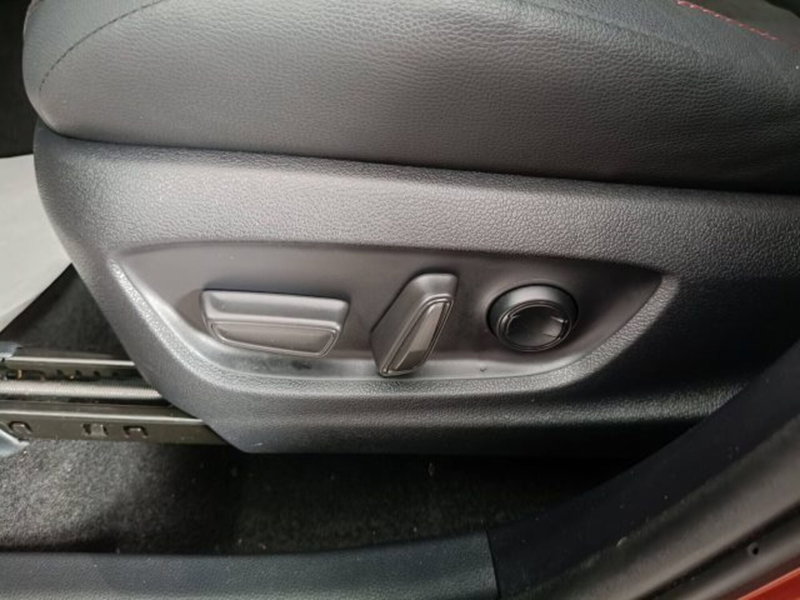 Toyota Toyota C-HR usata a Teramo (18)