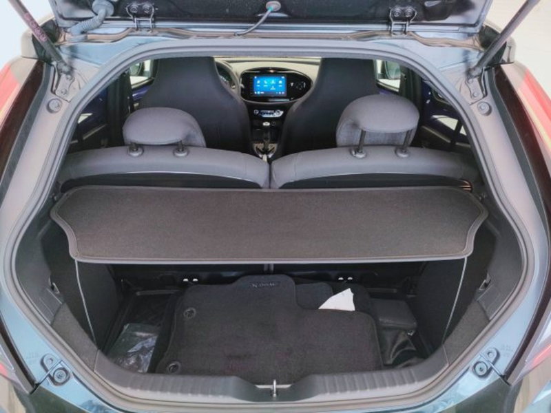 Toyota Aygo X usata a Teramo (11)