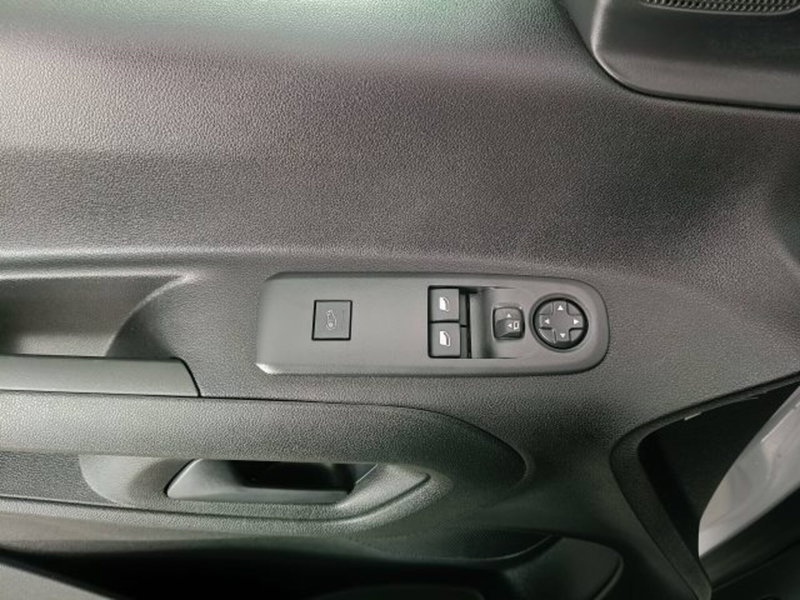 Toyota Proace City Electric usata a Teramo (17)