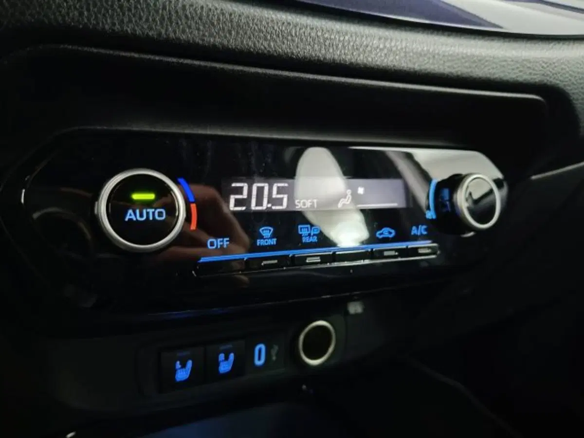 Toyota Aygo X nuova a Teramo (15)