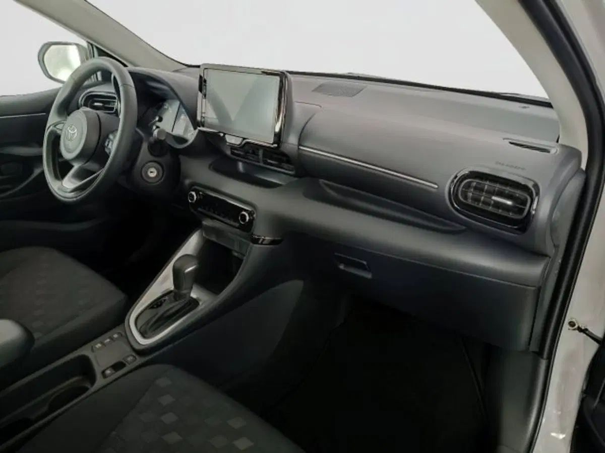 Toyota Yaris nuova a Teramo (10)