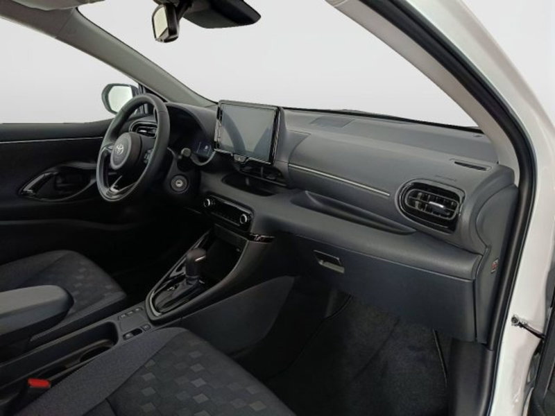 Toyota Yaris nuova a Teramo (10)