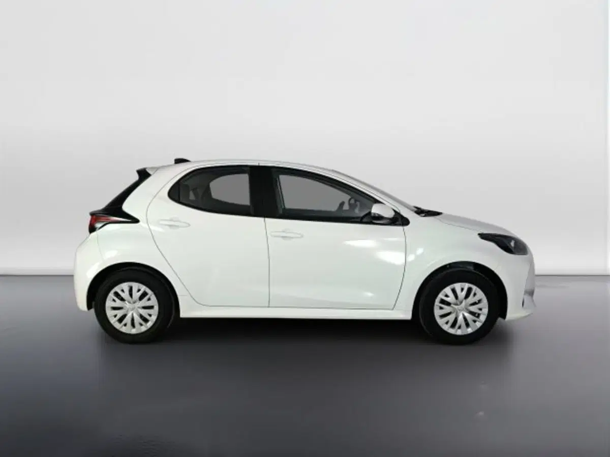 Toyota Yaris nuova a Teramo (3)