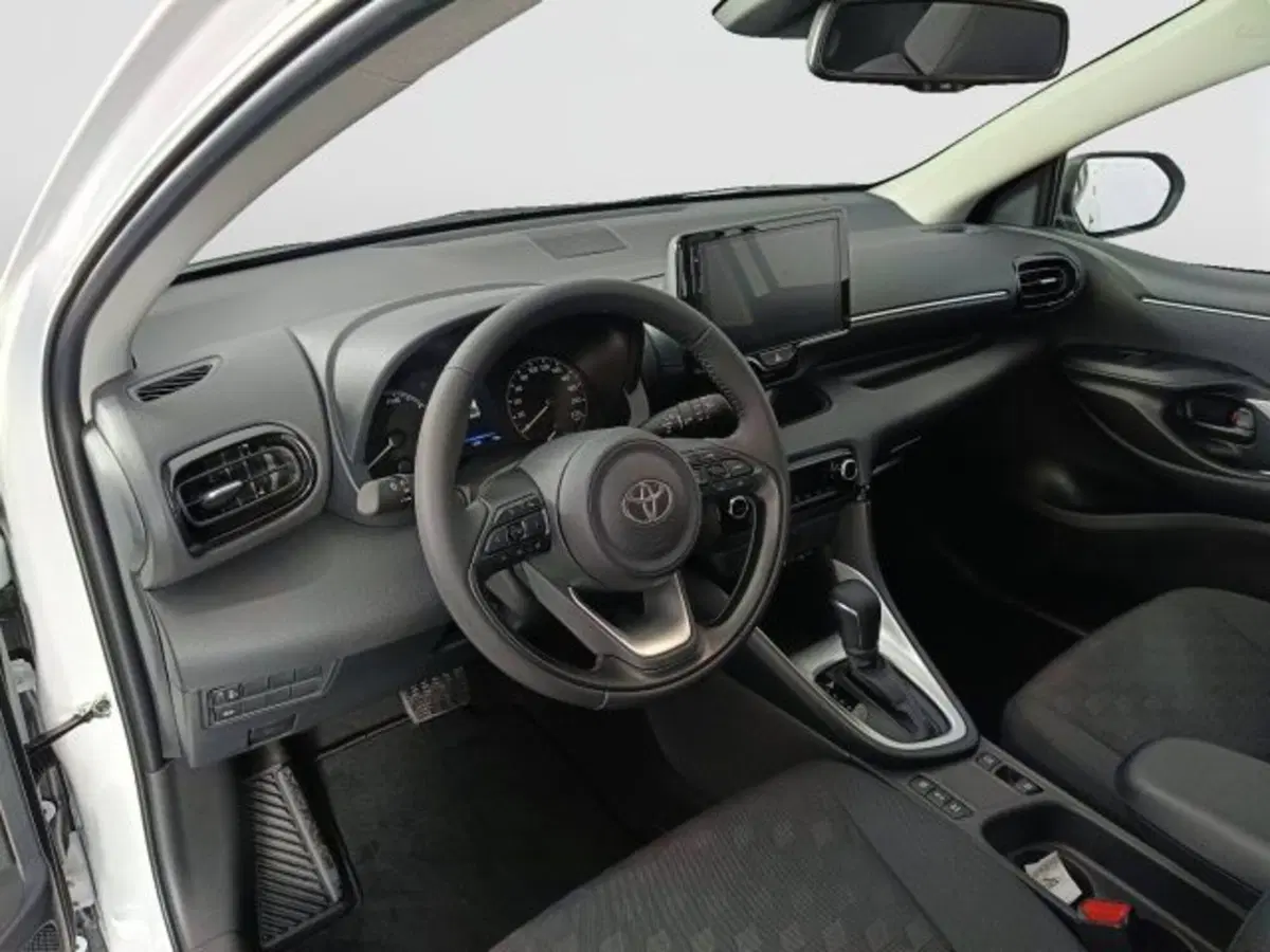 Toyota Yaris nuova a Teramo (7)
