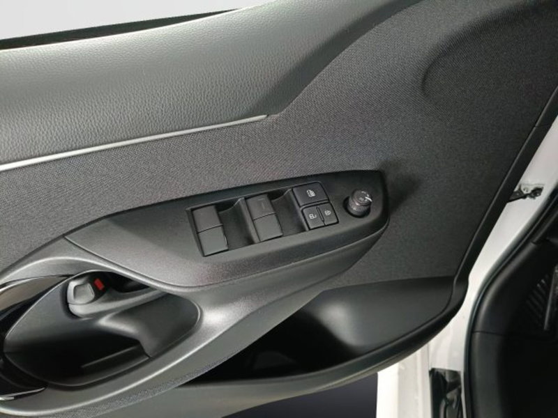 Toyota Yaris nuova a Teramo (16)